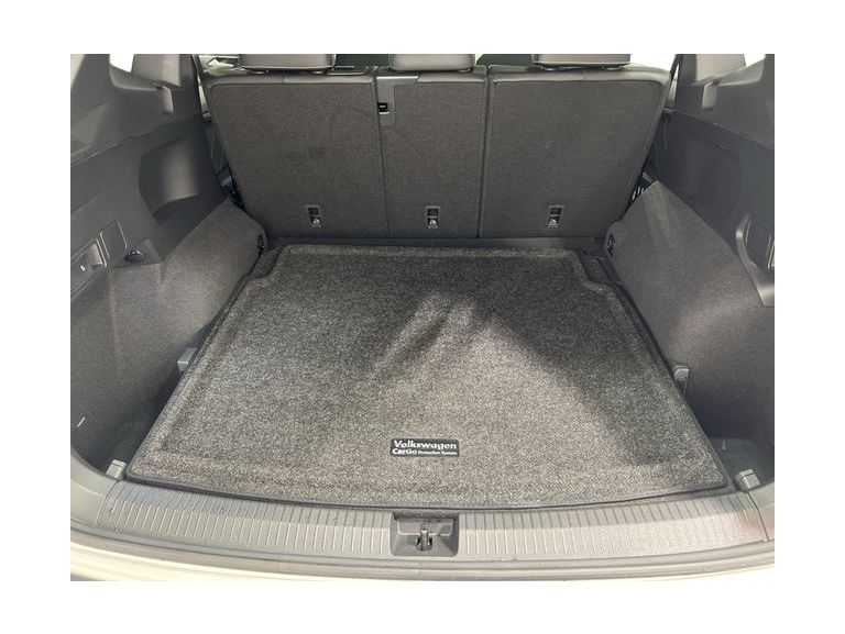 Thumbnail: 2022 Volkswagen Tiguan - 17