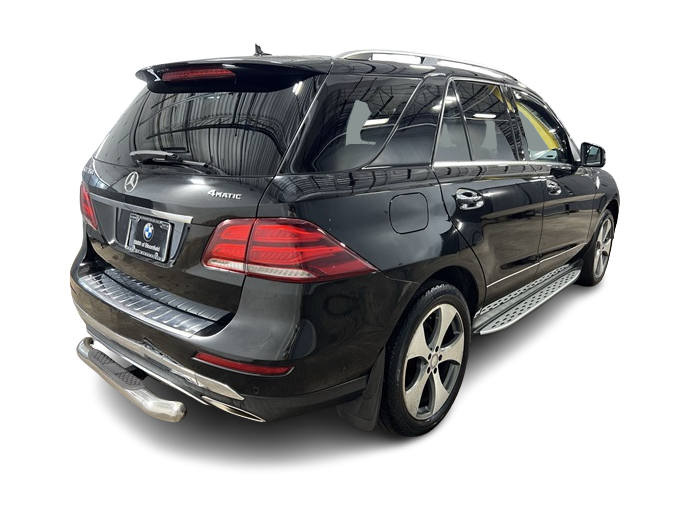 Thumbnail: 2017 Mercedes-Benz GLE - 23