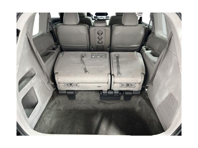 Thumbnail: 2013 Honda Odyssey - 16
