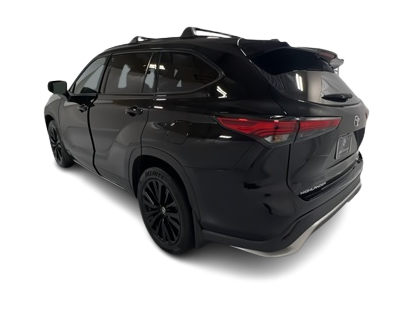 Thumbnail: 2023 Toyota Highlander - 4