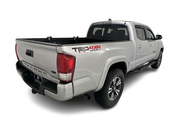 Thumbnail: 2017 Toyota Tacoma - 20