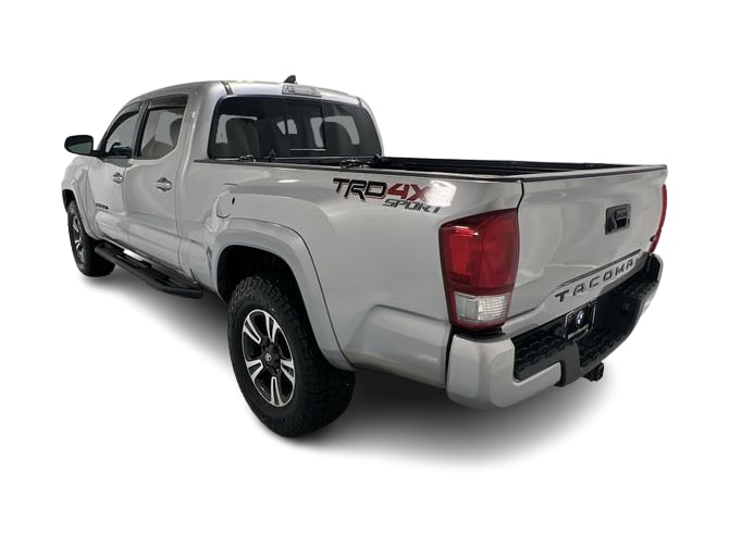 Thumbnail: 2017 Toyota Tacoma - 4