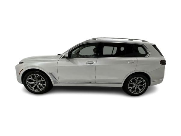 Thumbnail: 2024 BMW X7 - 21