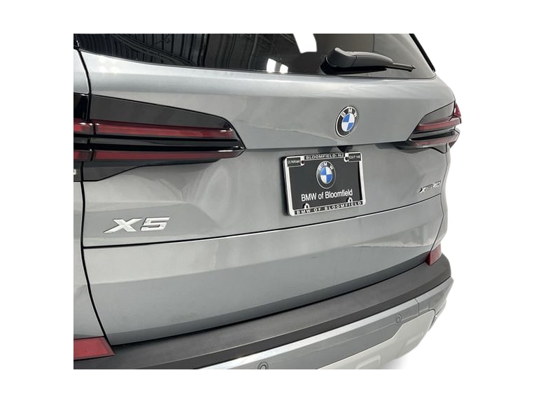 Thumbnail: 2024 BMW X5 - 25