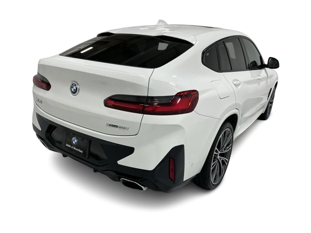 Thumbnail: 2022 BMW X4 - 21