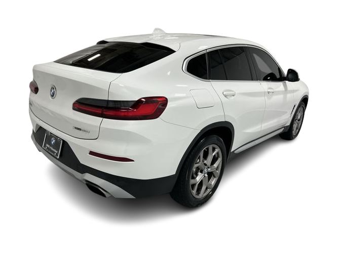 Thumbnail: 2022 BMW X4 - 22