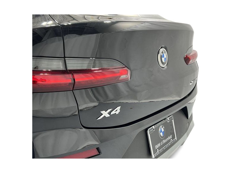 Thumbnail: 2025 BMW X4 - 25