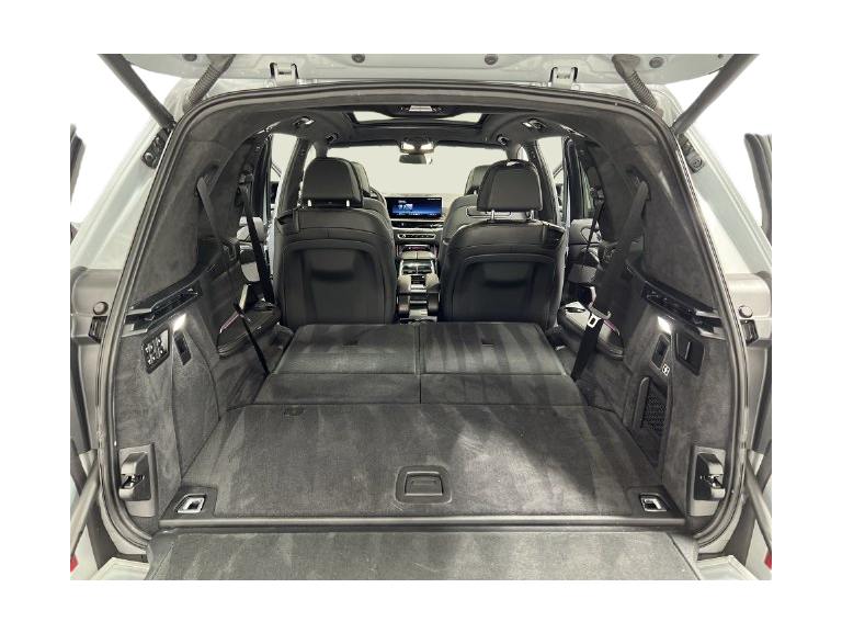 Thumbnail: 2024 BMW X7 - 17