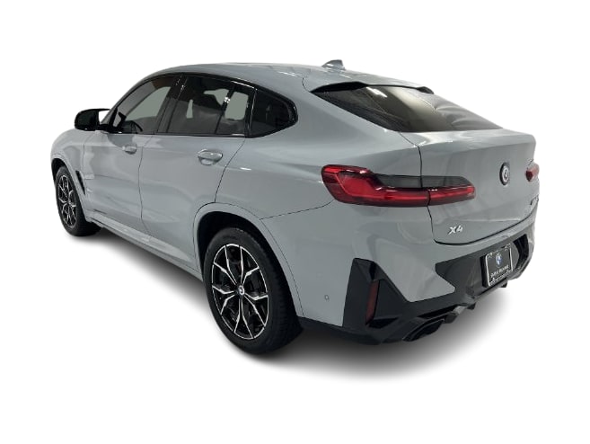 Thumbnail: 2023 BMW X4 - 23