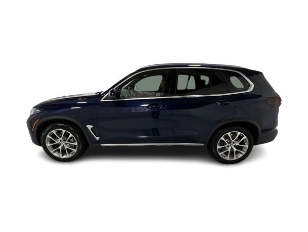 Thumbnail: 2026 BMW X5 - 21