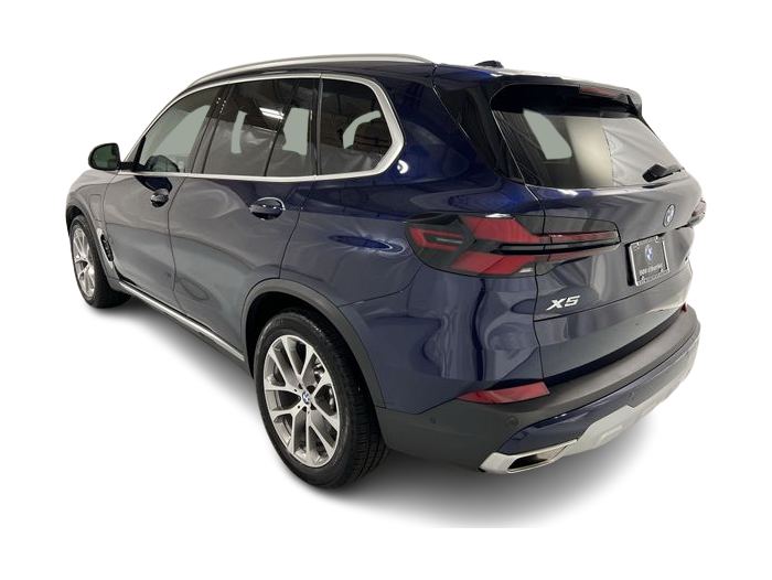 Thumbnail: 2026 BMW X5 - 4