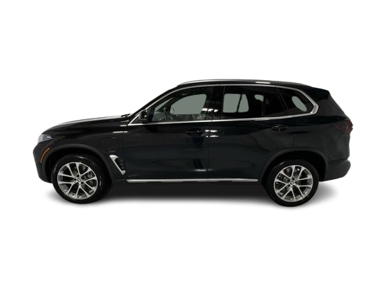 Thumbnail: 2026 BMW X5 - 21
