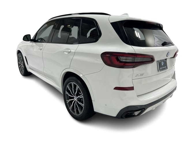 Thumbnail: 2022 BMW X5 - 22
