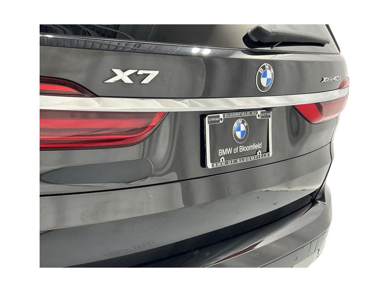 Thumbnail: 2022 BMW X7 - 25
