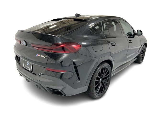 Thumbnail: 2022 BMW X6 - 21