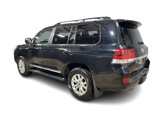 2016 Toyota Land Cruiser  24