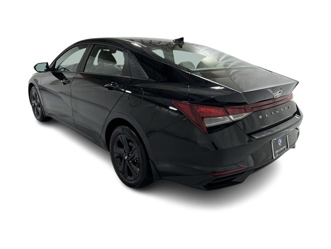 Thumbnail: 2023 Hyundai Elantra - 4