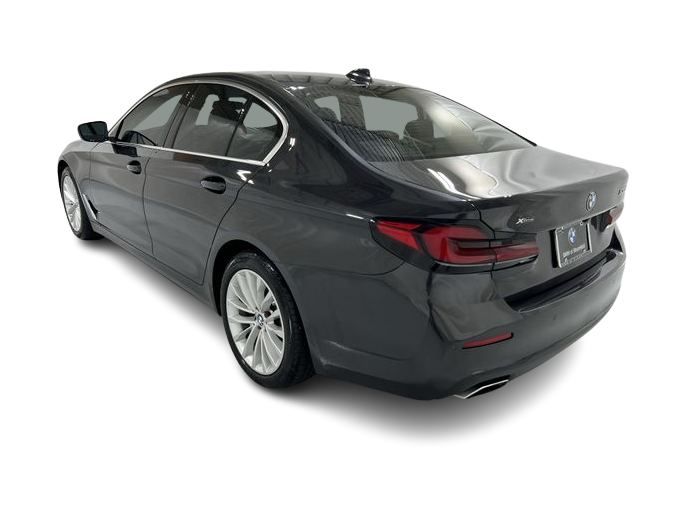 Thumbnail: 2023 BMW 5 Series - 4