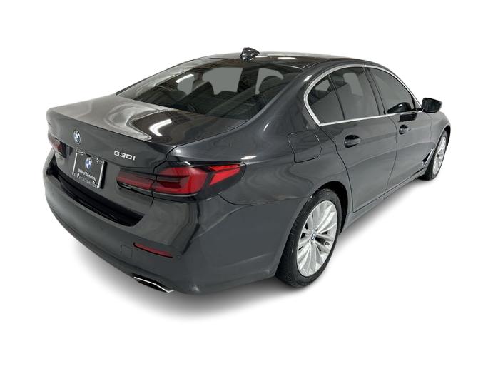 Thumbnail: 2023 BMW 5 Series - 21