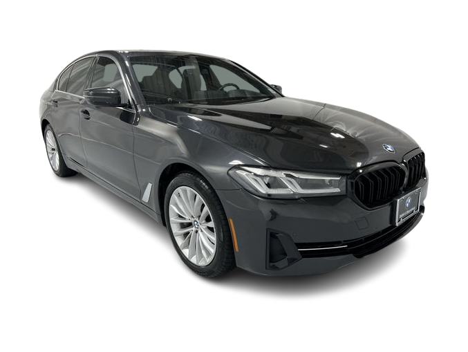 Thumbnail: 2023 BMW 5 Series - 22