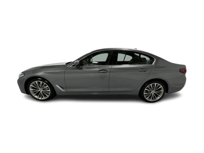 Thumbnail: 2023 BMW 5 Series - 3