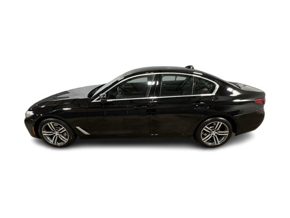2022 BMW 5 Series 530xi 21