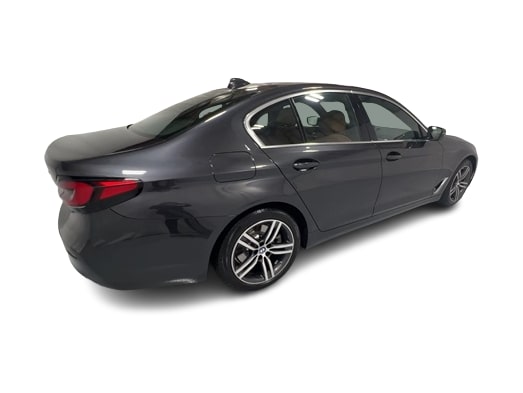 Thumbnail: 2022 BMW 5 Series - 23