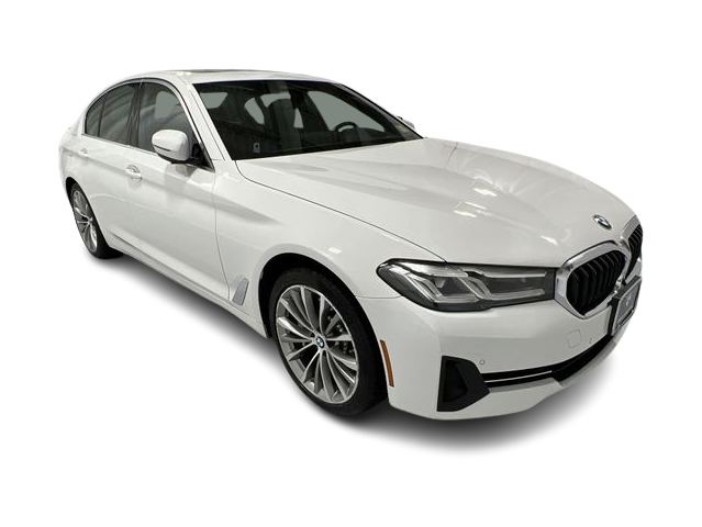 Thumbnail: 2021 BMW 5 Series - 22