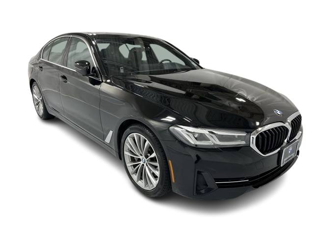 Thumbnail: 2023 BMW 5 Series - 23