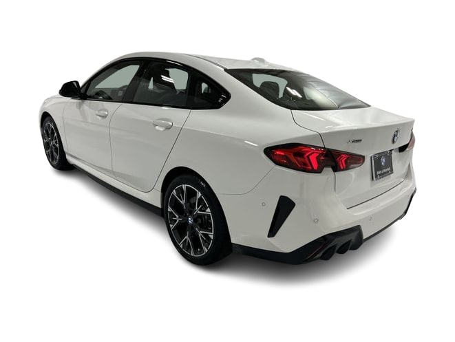 Thumbnail: 2026 BMW 2 Series - 22