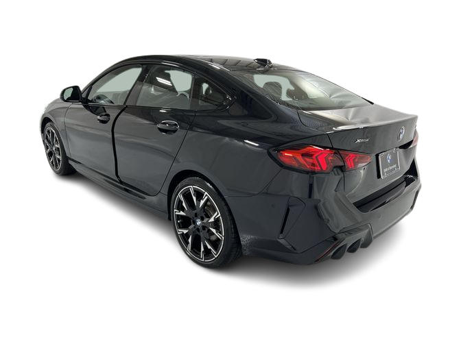 Thumbnail: 2026 BMW 2 Series - 4
