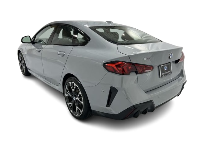 Thumbnail: 2025 BMW 2 Series - 20