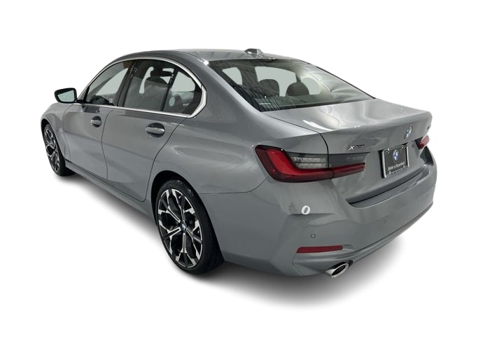 Thumbnail: 2026 BMW 3 Series - 4