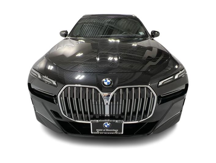 Thumbnail: 2023 BMW 7 Series - 22