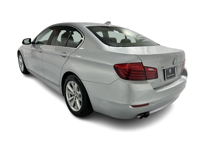 Thumbnail: 2016 BMW 5 Series - 4