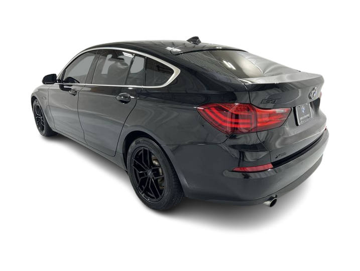 Thumbnail: 2016 BMW 5 Series - 22