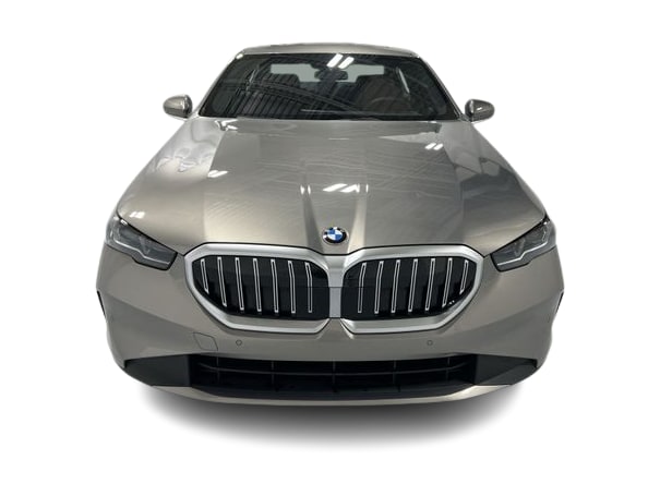 Thumbnail: 2026 BMW 5 Series - 21