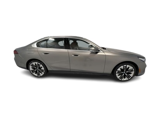 Thumbnail: 2026 BMW 5 Series - 18