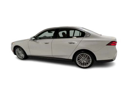 Thumbnail: 2024 BMW 5 Series - 19