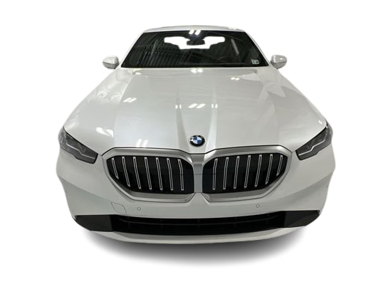Thumbnail: 2024 BMW 5 Series - 27