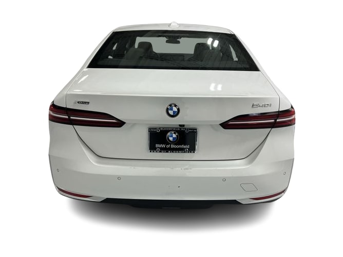 Thumbnail: 2024 BMW 5 Series - 24