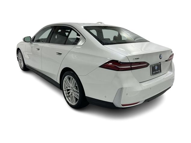 Thumbnail: 2024 BMW 5 Series - 23
