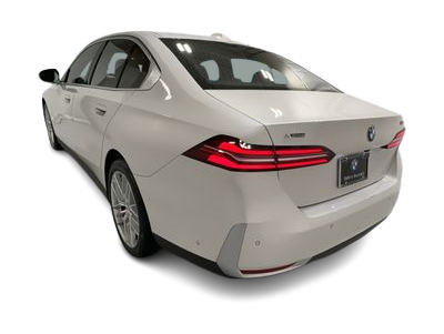 Thumbnail: 2024 BMW 5 Series - 4