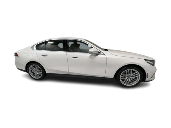 Thumbnail: 2024 BMW 5 Series - 18