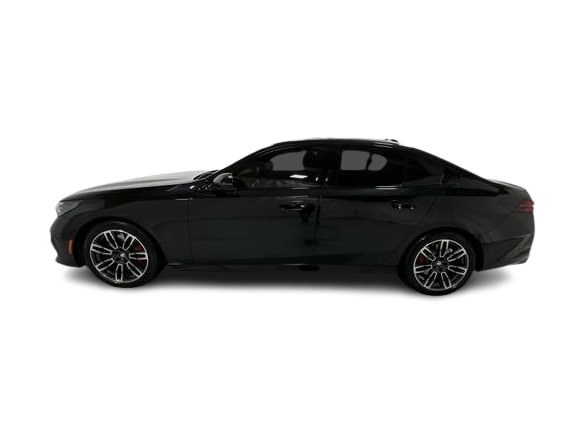 Thumbnail: 2024 BMW 5 Series - 3