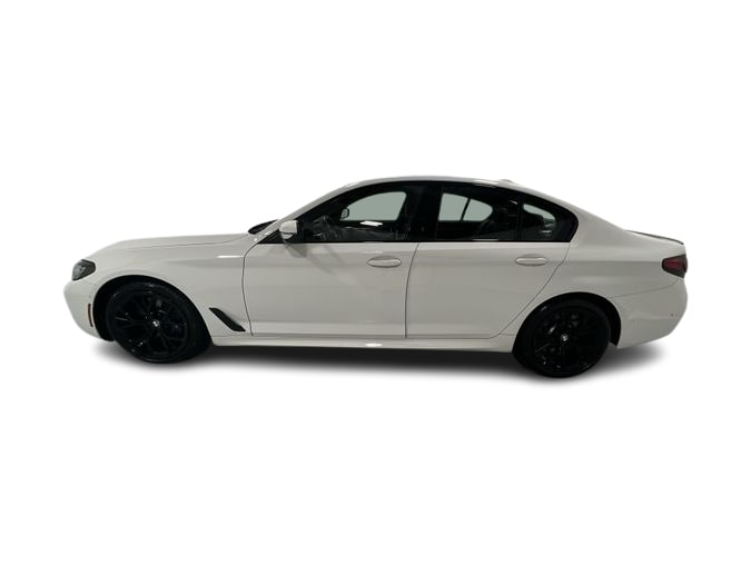 Thumbnail: 2023 BMW 5 Series - 3
