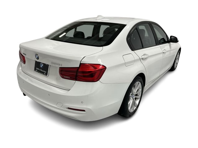 Thumbnail: 2017 BMW 3 Series - 21