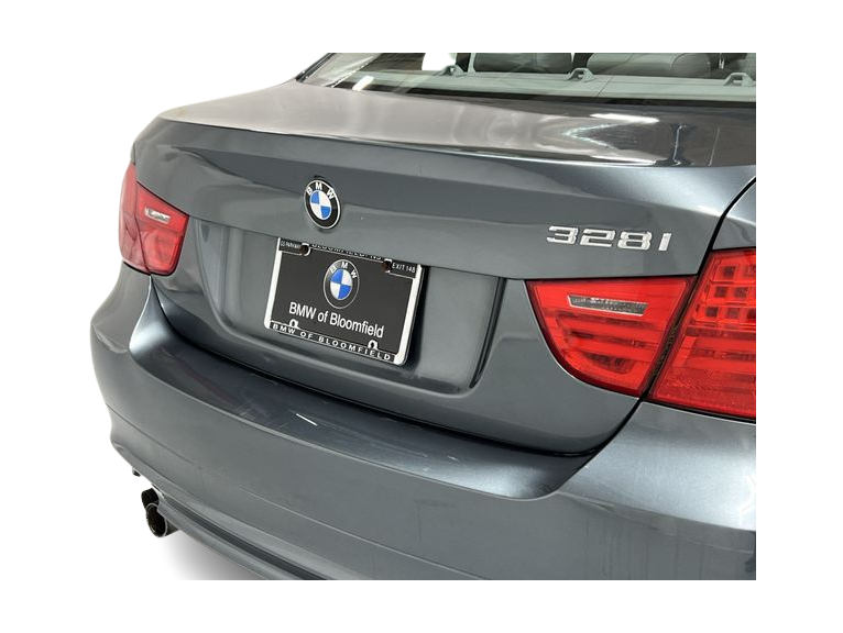 Thumbnail: 2011 BMW 3 Series - 24