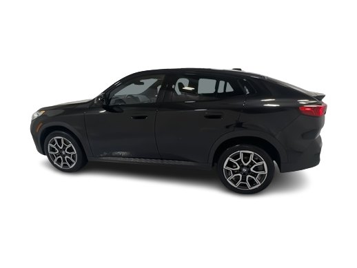 Thumbnail: 2024 BMW X2 - 3