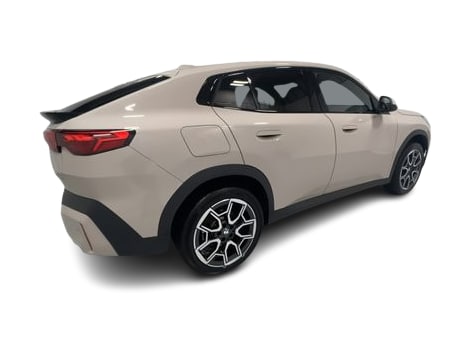 Thumbnail: 2026 BMW X2 - 17